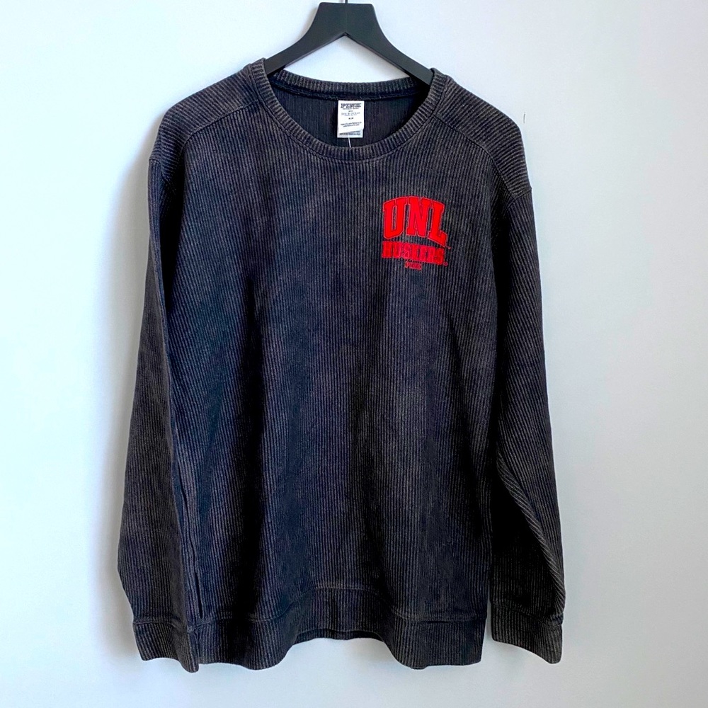VS PINK UNL Huskers Gray Long Sleeve Medium